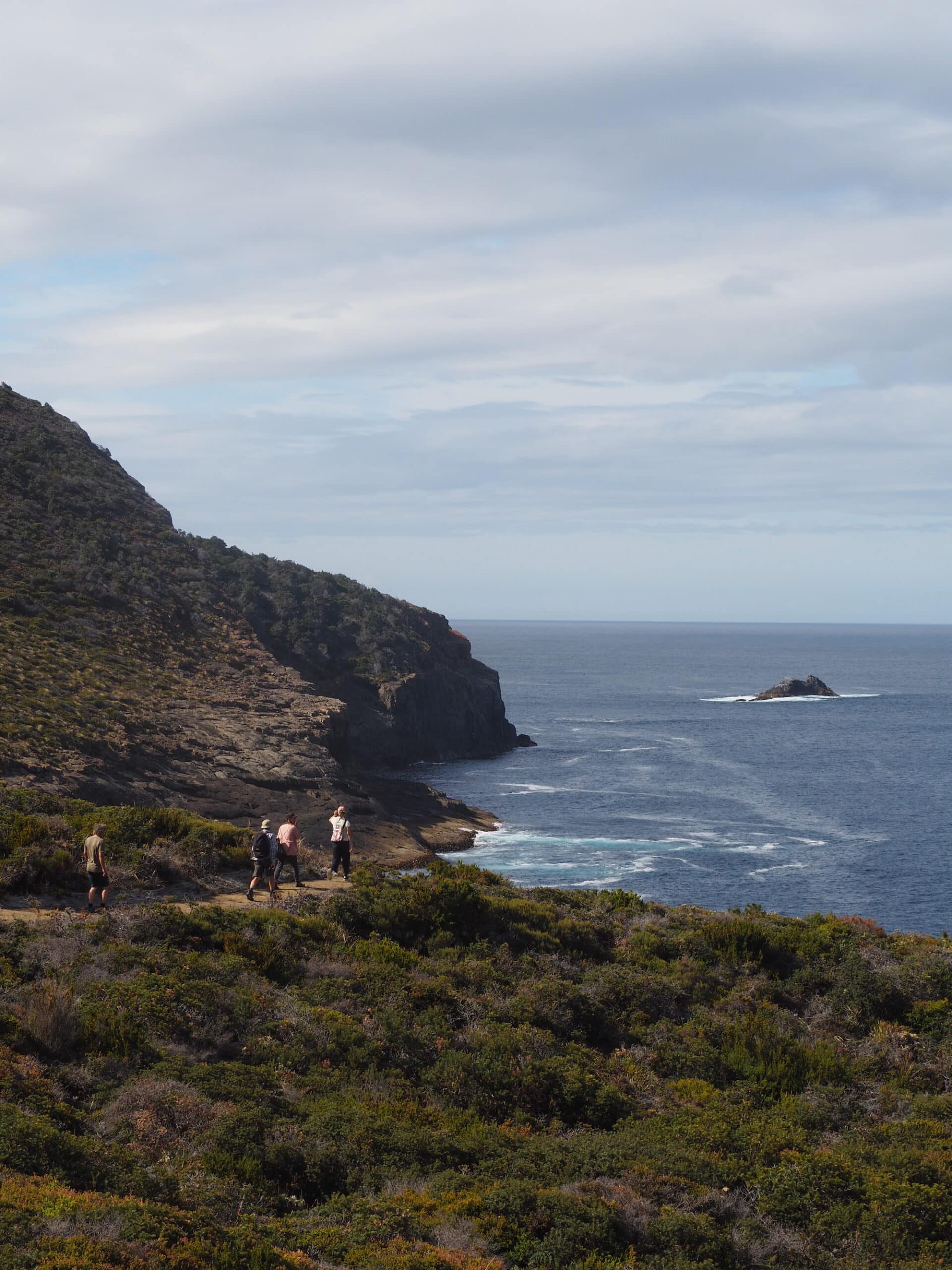 Crescent Bay, Tasmania. - Walkers Journal